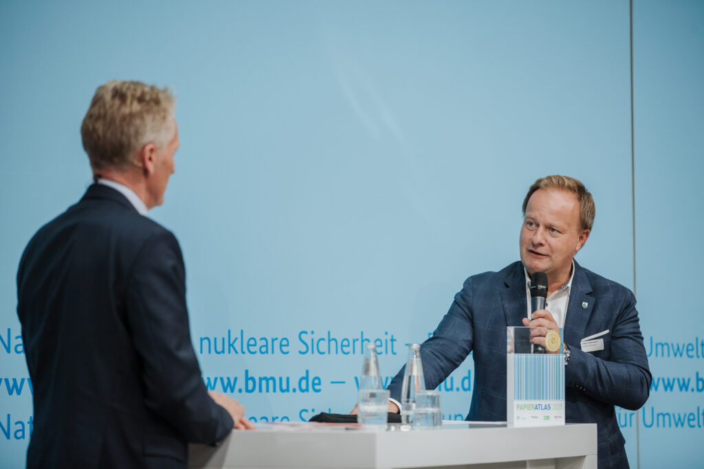 Robert Niedergesäß, Landrat des Landkreises Ebersberg, im Interview mit Sönke Nissen (IPR) © BMU/Sascha Hilgers